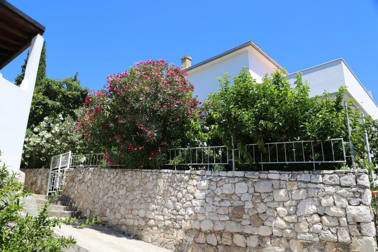 House Erin Tara Sigrid, Hvar